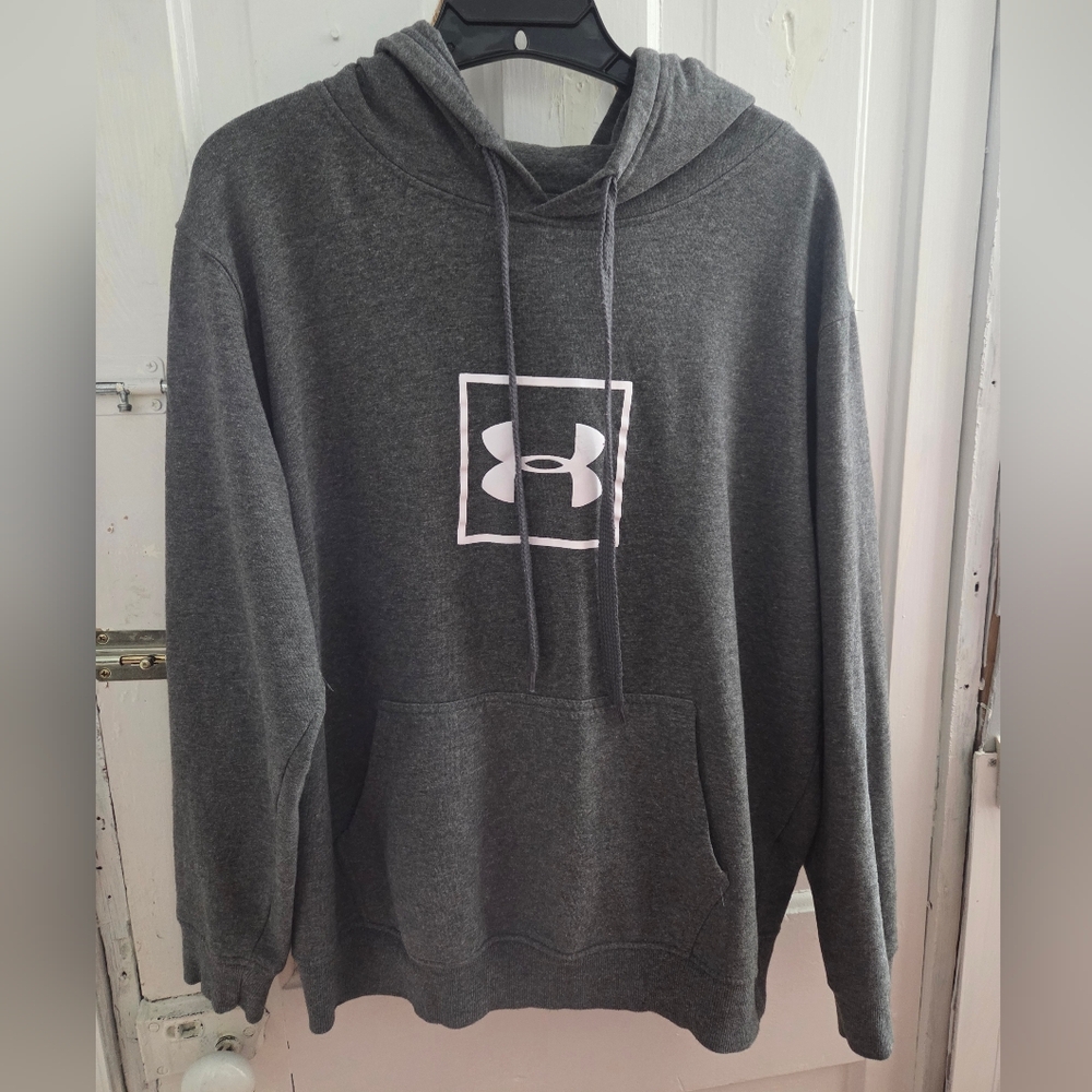 Under Armour Boy's Gray Hoodie In Size XL With Small Hole Back Bottom Left